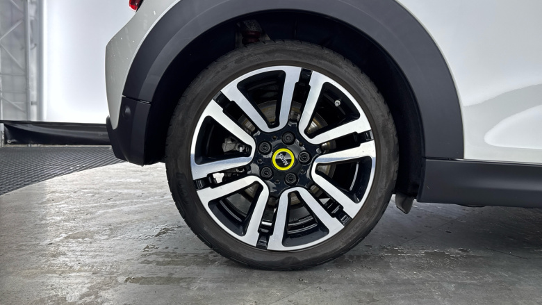 MINI Hatchback 135kW Cooper S Level 2 33kWh 3dr Auto Electric Hatchback